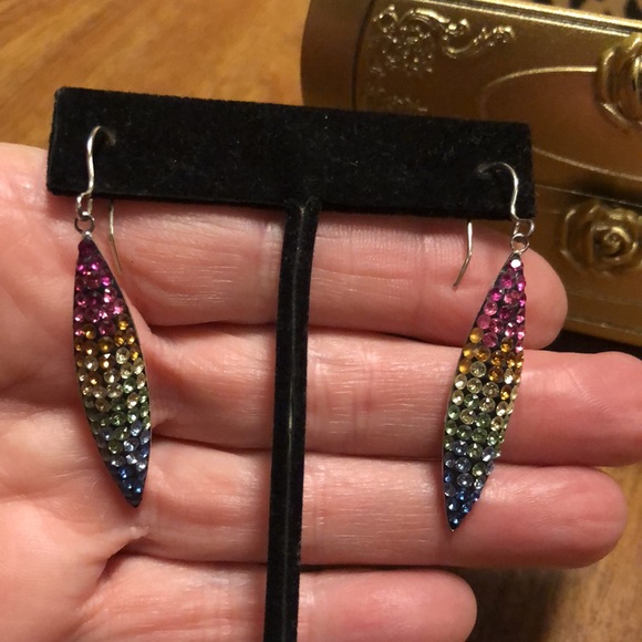 Beautiful pair of Swarovski Crystal 925 Silver Earrings from Malaysia - Picture 6 of 8